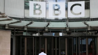 ngiltere'de basn mensuplar BBC'ye tarafszlk ars yapt