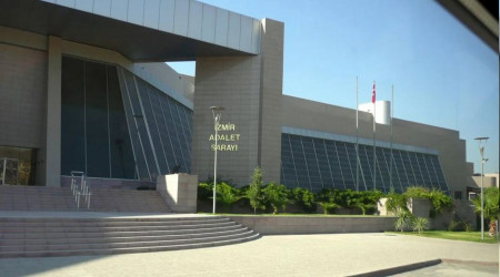 İzmir Adliyesinde avukatlar kavga etti