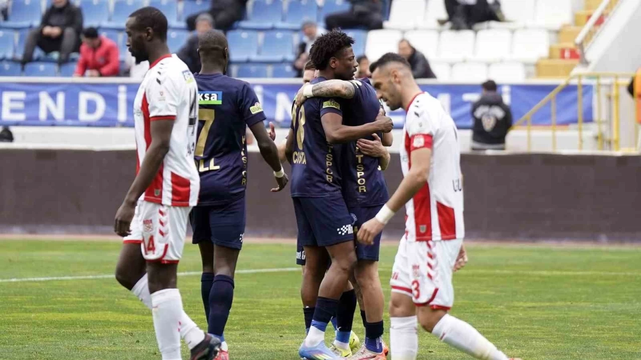 Kasımpaşa'ya yenilen Sivasspor ligde kalma ümidini düşürdü