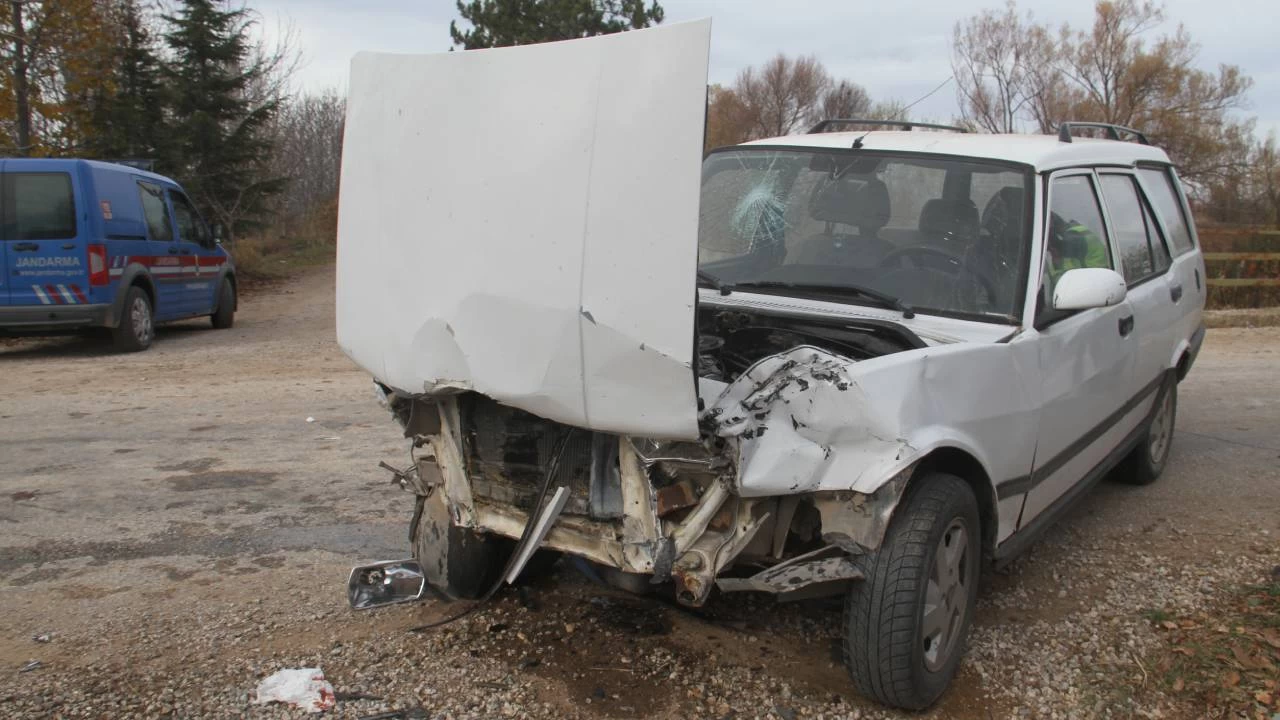 Konya'da arpan iki otomobildeki 7 kii yaraland