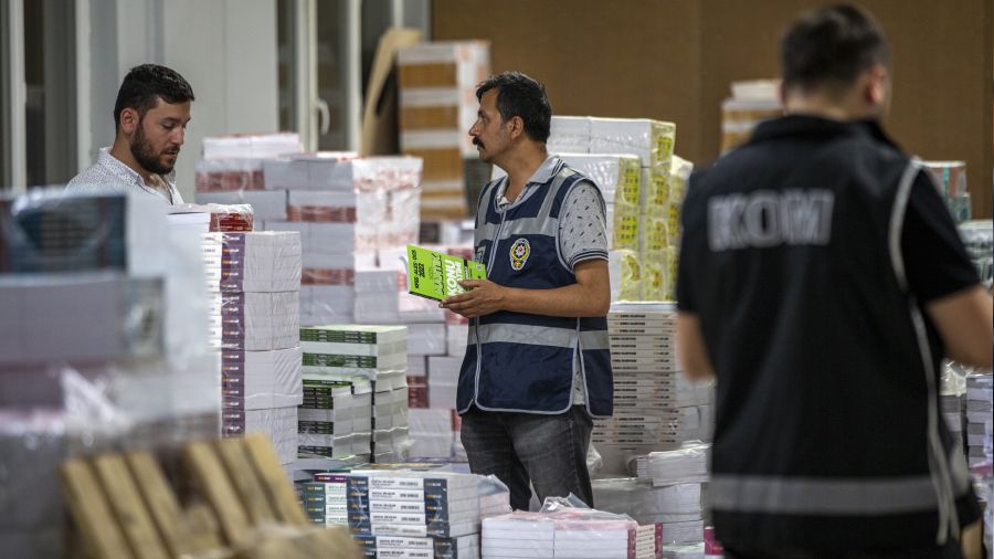 O yayınevinde polis araması