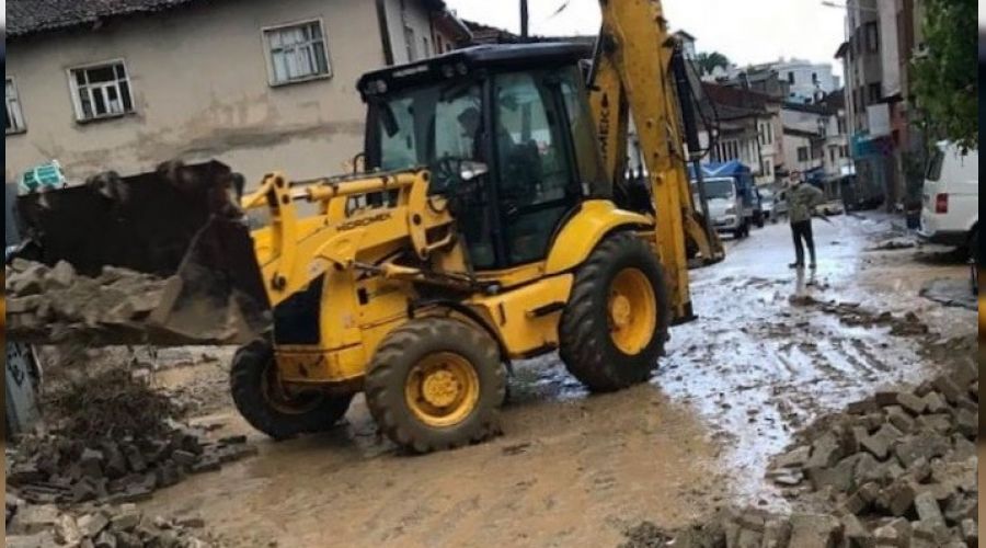 Sele teslim olan Trilye'de yaralar sarılıyor