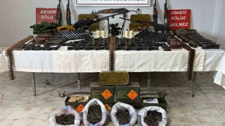 Silahları yakmamışlar!