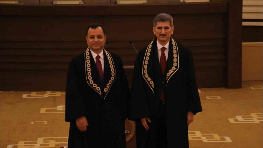 Süleyman Soylu'nun eski yardımcısı Muhterem İnce yemin etti