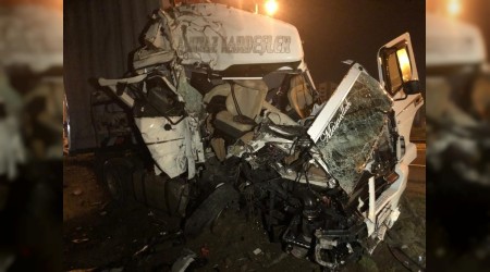 TIR başka bir TIR’a çarptı: 2 ölü