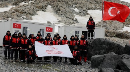 Türk bilim heyeti Antarktika'ya ulaştı