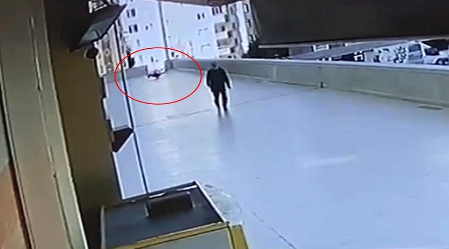 16 yaşında 12'nci kattan düştü