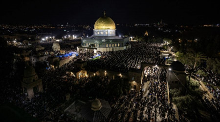 280 bin Müslüman Mescid-i Aksa'da ibadet etti