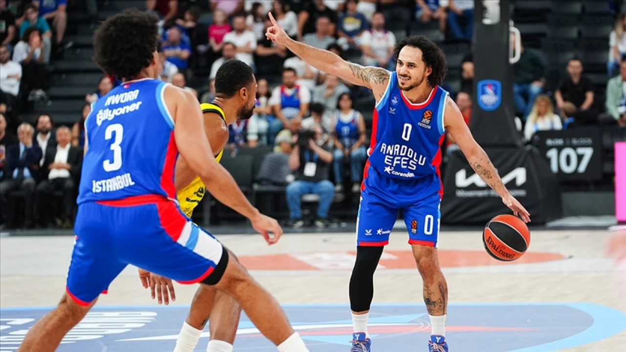 Anadolu Efes'in rakibi Paris Basketbol