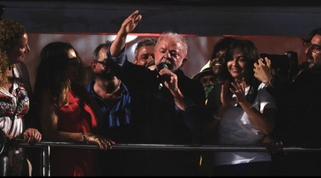 ANALİZ- Otoriter bir lider daha koltuğunu kaybetti