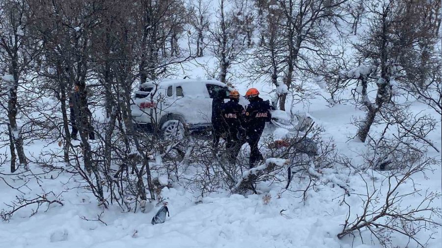 Diyarbakır'da kar ve buzlanma kaza getirdi: 1 ölü, 3 yaralı