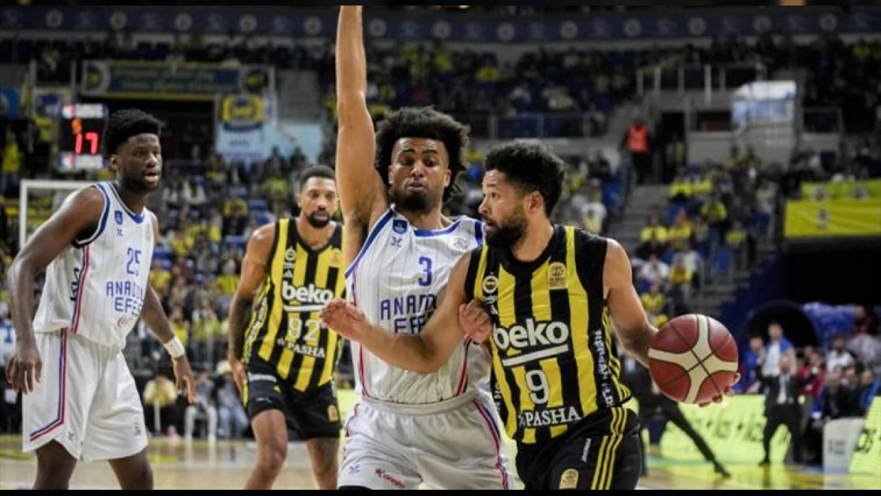 Fenerbahe Anadolu Efes'i farkl yendi 