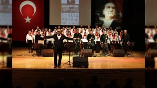 Halk ozanlarını anma gecesi