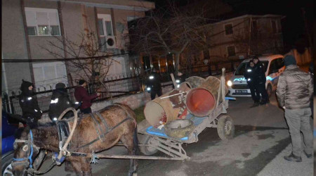 Hırsızlar 2 ton çelik boruyla yakalandı