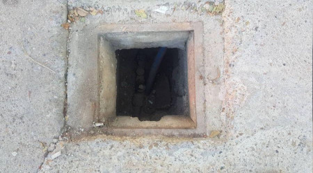 Hırsızlar sınır tanımıyor... Şebeke kapağını çaldılar