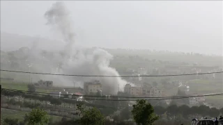 İsrail basını: Ordu, Lübnan-Suriye sınırındaki bölgelere kimyasal madde püskürtüyor