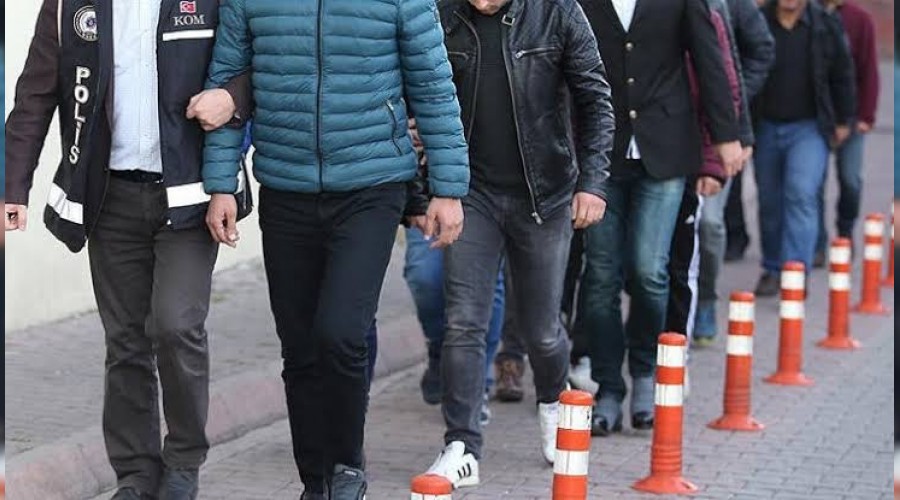 İzmir'deki FETÖ operasyonunda 116 tutuklama
