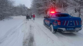 Sinop'ta kar nedeniyle mahsur kalanlar kurtarld