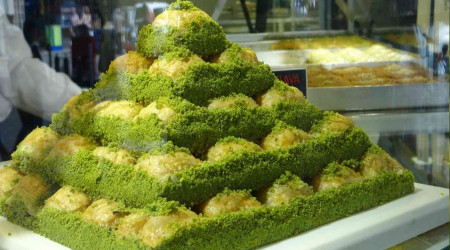 Soğuk baklava kadayıfın tahtını sallıyor