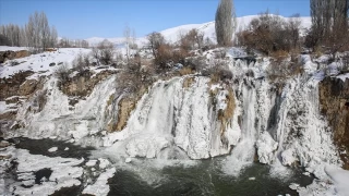 Van Muradiye elalesi: Doann Byleyici Sesi