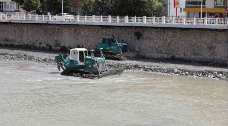Yeşilırmak'ın ıslah çalışmaları başladı