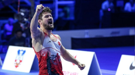 Ali dünya şampiyonu oldu