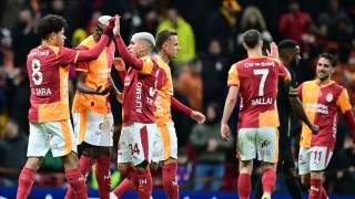 Cimbom doludizgin ::Galatasaray sahasında Kayserispor'u farklı yendi