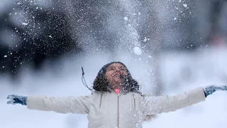 stanbul'da kar nedeniyle eitime ara verilen ilelerin says 8'e kt