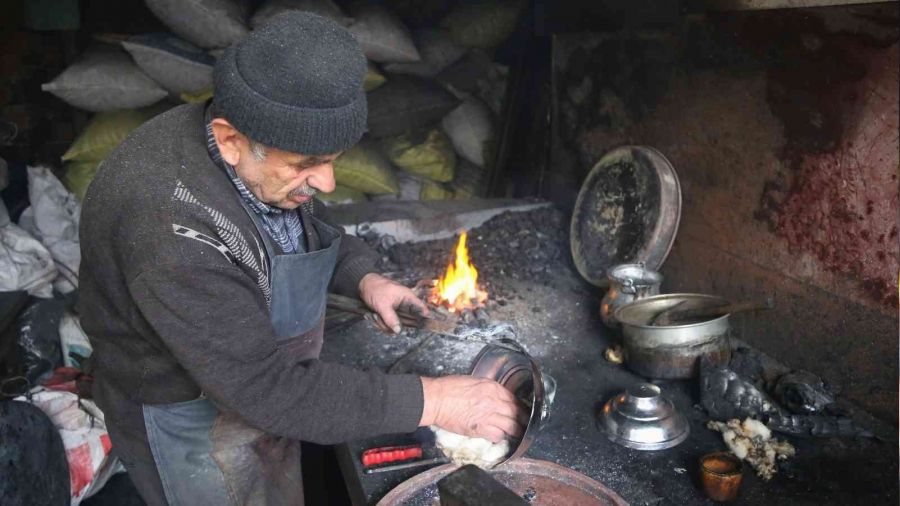 Kastamonu'nun son kalay ustas