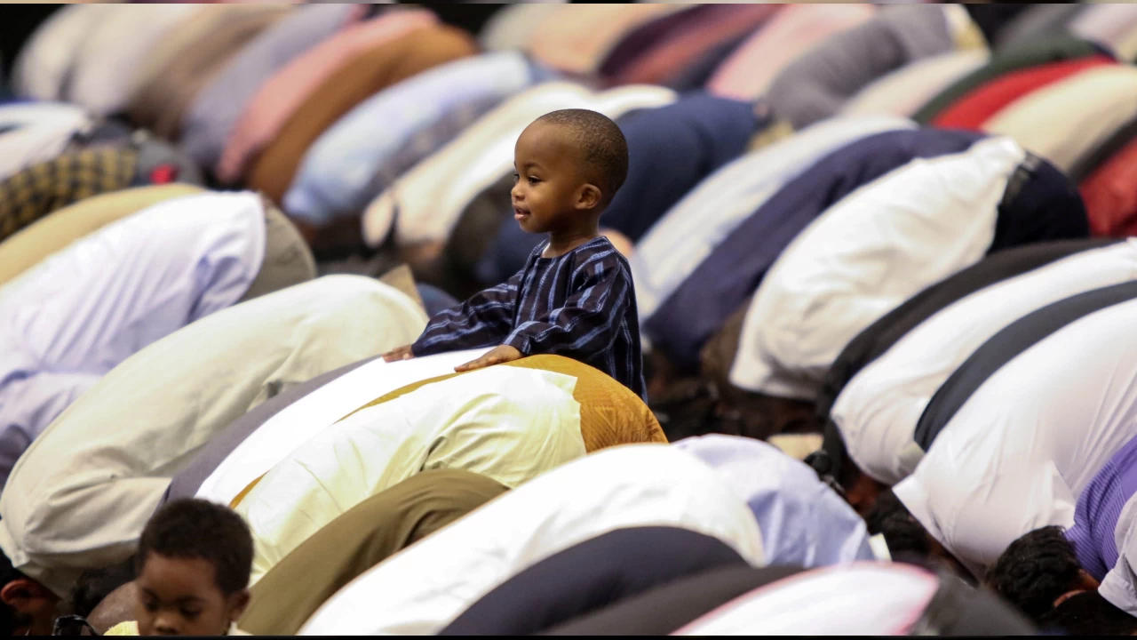 Kişiden ilk sorulacak olan şey namazdır