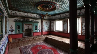 Usta ile çırağın ahşapla yazdığı destan: Sarıçiçek Köyü Odaları