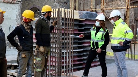 Yeryüzünün yarısından mesaj var