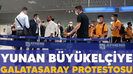 Yunan Büyükelçiye Galatasaray protestosu