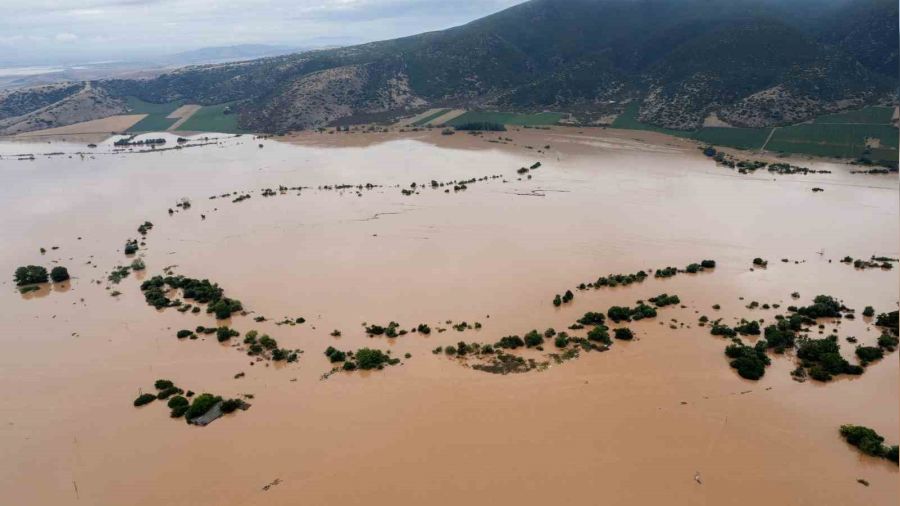 Yunanistan'daki selde ölü sayısı 6'ya ulaştı