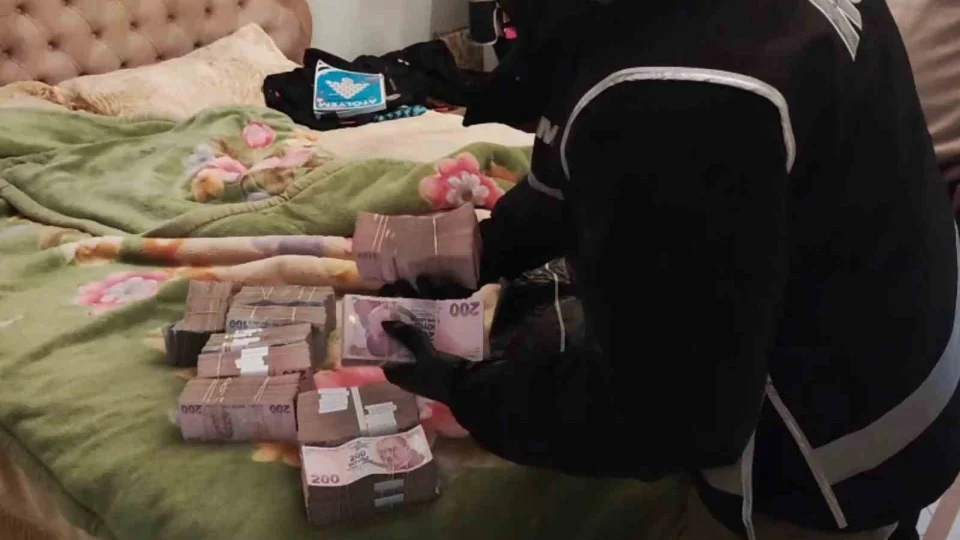 Ağrı ve Iğdır'da tefecilik operasyonu: 19 gözaltı