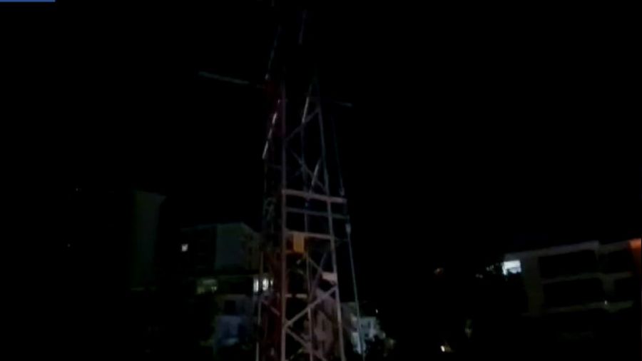 Elazığ'da trafo bomba gibi patladı