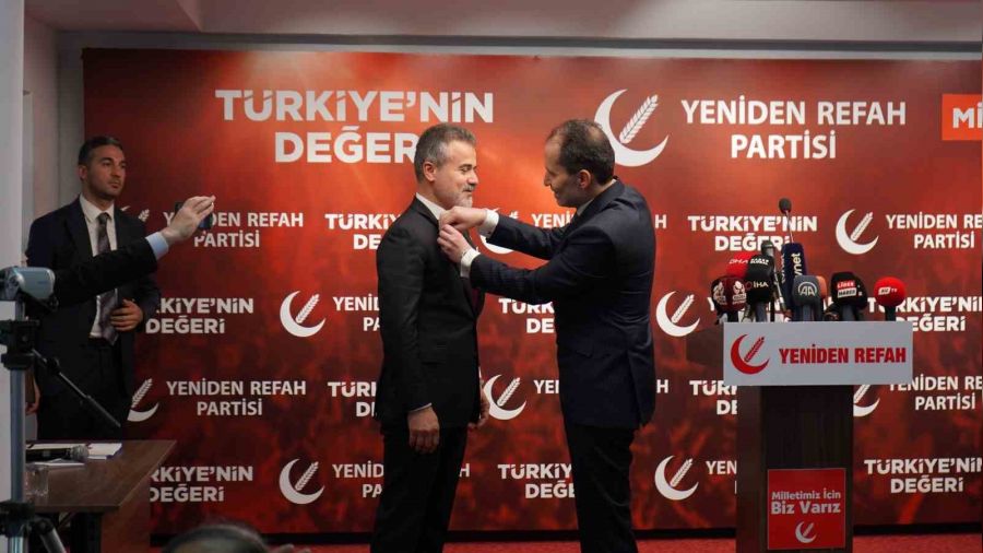 Eski bakan Suat Kılıç, Yeniden Refah Partisine katıldı