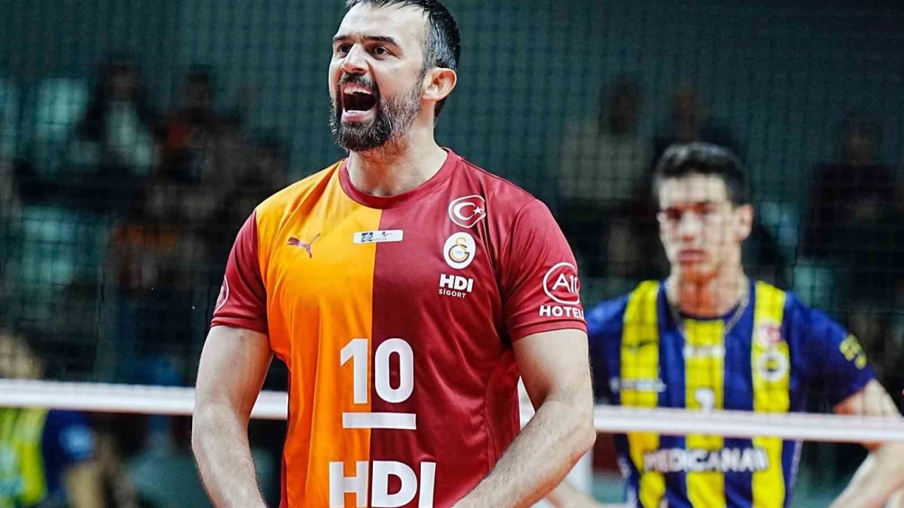 Galatasaray'dan Fenerbahçe'ye bir darbe daha
