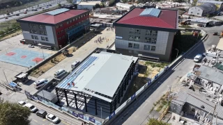 İBB’den 15 okula spor salonu