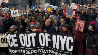New York'ta binlerce kişiden ICE'a tepki yürüyüşü
