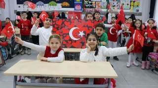 Öğrenciler ders başı yaptı