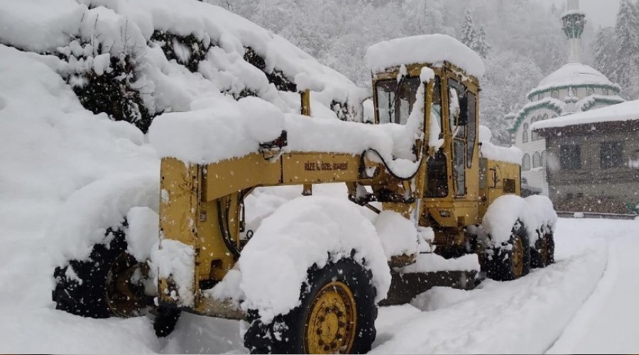 Rize'de 89 köy yolu ulaşıma kapandı