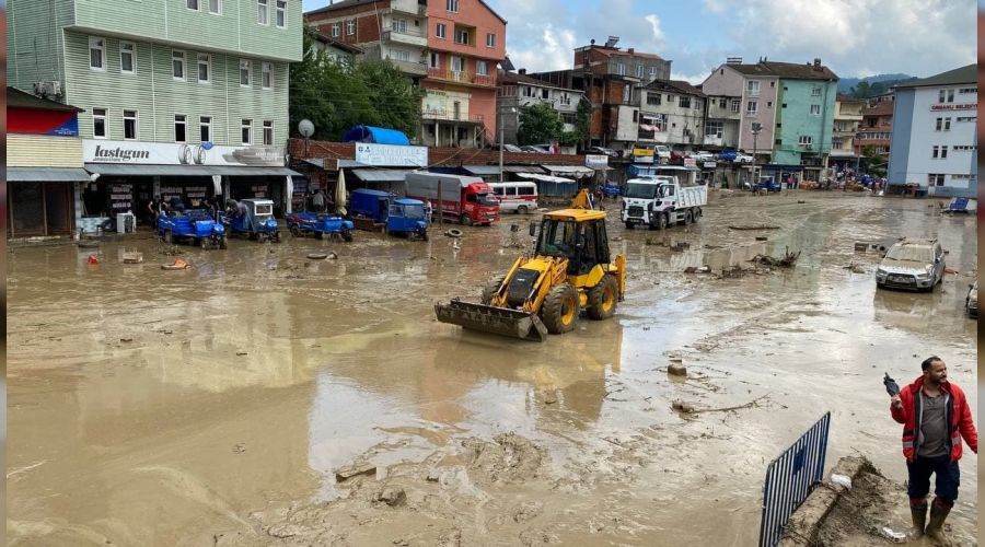 Sel bölgesinde çalışmalar sürüyor
