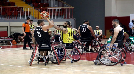 Tekerlekli Sandalye Basketbol Sper Ligi'nin ilk finalisti