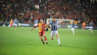 Trabzonspor direnemedi::Süper Kupa'da ilk finalist Galatasaray