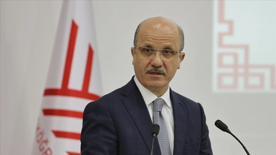 YÖK Başkanı Övar açıkladı: Üniversite eğitimi 3 yıla iniyor