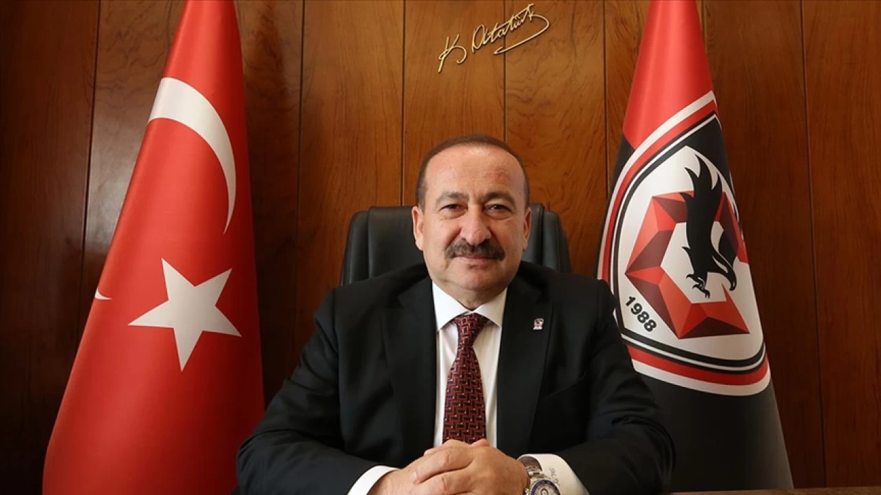 "Yönetimler panikle hareket ediyor"