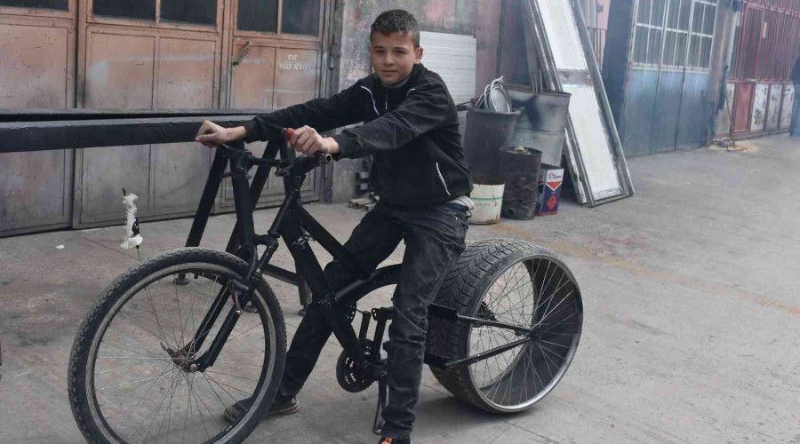 12 yaşındaki Uğur'un tasarladığı bisiklet görenleri şaşırtıyor