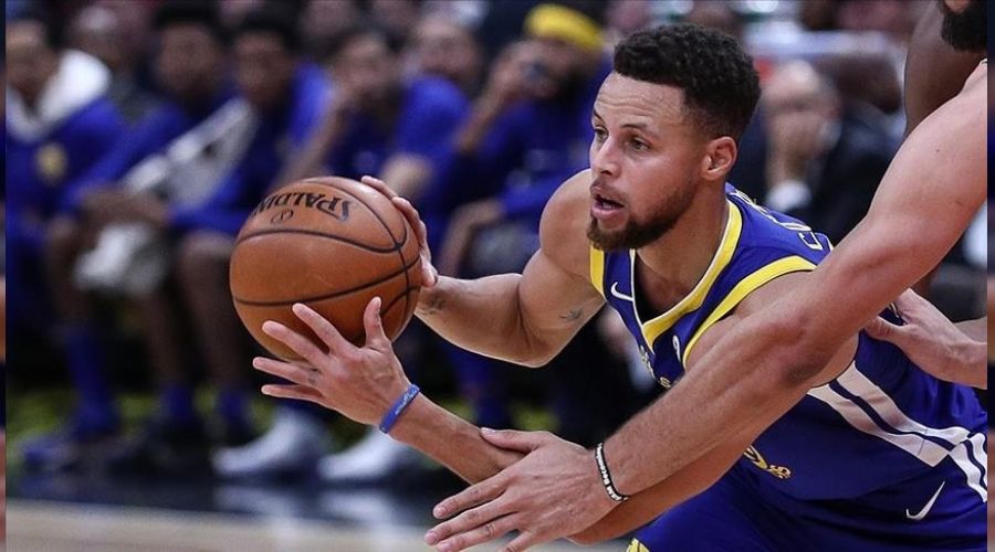 Curry'nin 46 says galibiyeti getirdi