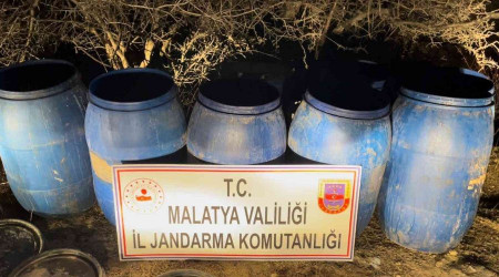 Malatya'da 2 bin litre sahte alkol ele geirildi